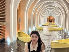 -涨巢·潮玩水疗局