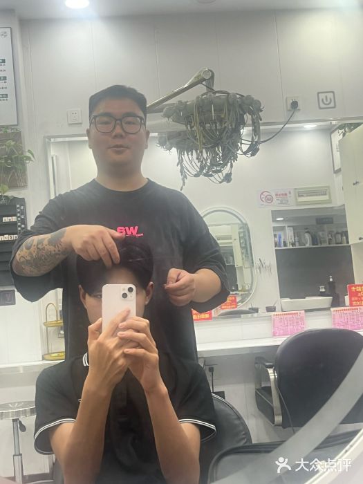 青霖·飘逸造型(芳草路店)图片