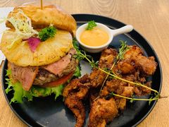 牛肉菠萝芝心汉堡-龙治汉堡(中华城店)