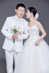 -唯一旅拍·颂当代影像艺术中心(上城店)