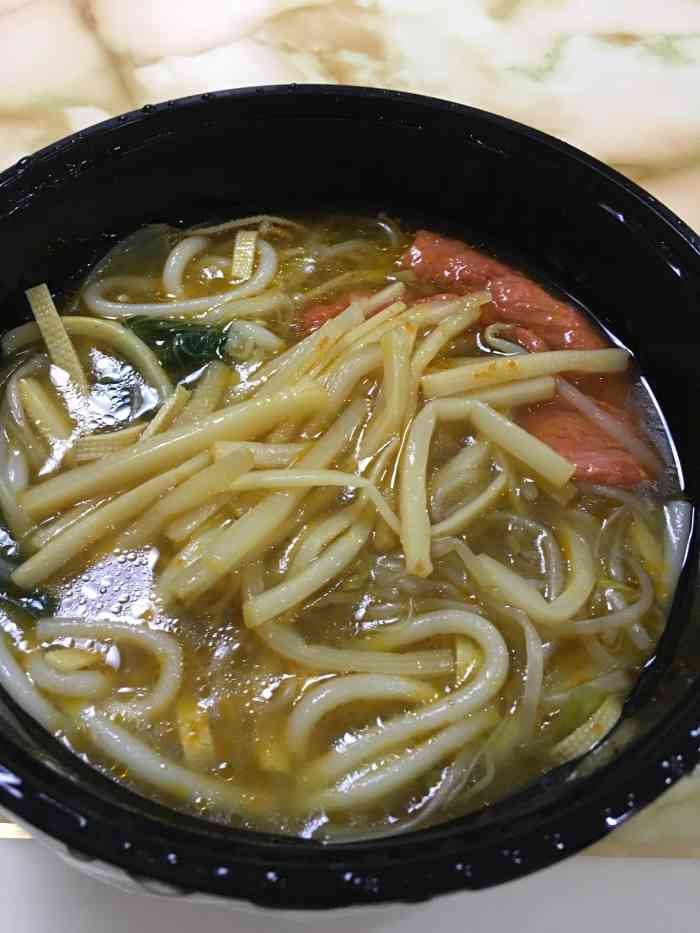 王大嘴过桥米线枫泾店