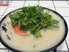 -肥汁米蘭香港米线(长宁来福士店)