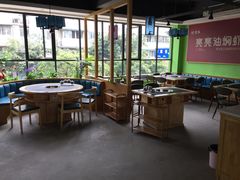 大堂-肖仙仙羊肉汤·始于1996年(郫都店)