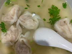 虾仁大馄饨-南城香·饭香串香馄饨香(赵公口店)
