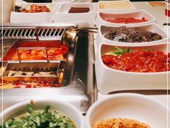 -海底捞火锅鲜切牛肉主题店(长寿路店)