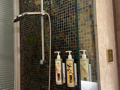 -上海龙之梦万丽酒店