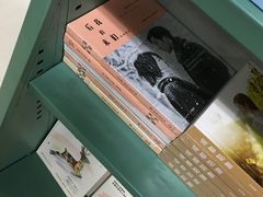 -新华书店(保利水城店)