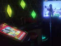 -K+全国连锁KTV(绿地缤纷天地店)