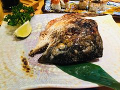 盐烤三文鱼头-沼津港渔市(宏伊国际广场店)