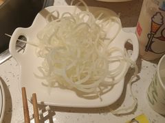 -三人行骨头王火锅(长寿店)