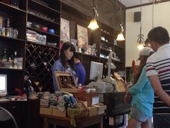 iphone_upload_pic-良友书坊(安徽路店)