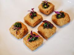 炸臭豆腐配鱼子酱-子福慧(虹桥店)