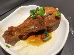 鸡腿-贡梅老面馆·蟹粉面·无锡特色小吃(南长街主推店)