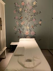 -奈瑞儿美颜美养SPA