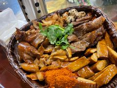 招牌筲箕卤菜-灶东家民间菜(回兴店)