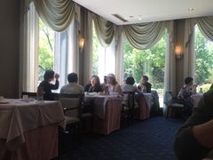 -御花园·粤菜·海鲜火锅(中山公园店)