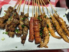 -罗霸蛮老岳阳大排档·鲜货烧烤·土吊子煨砂锅烧菜