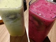 热情火龙果酸奶果昔-必胜客(北苑路店)