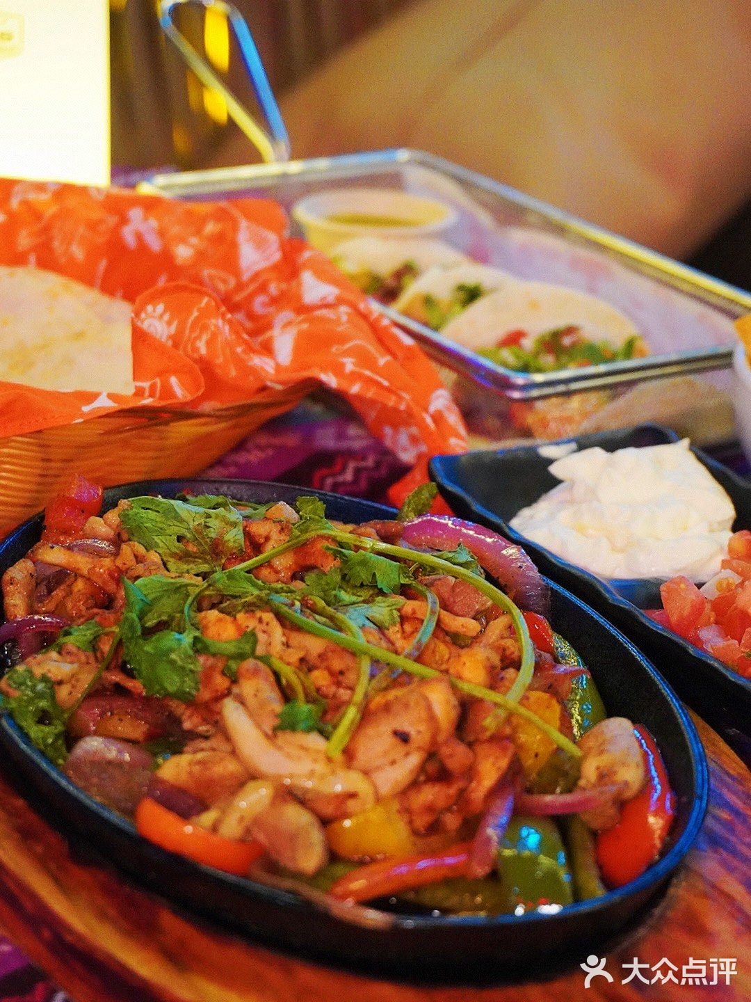 琶醍氛围感江景墨西哥音乐餐厅🎵越夜越精彩