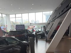 -上海永达奥诚奥迪4S店(申江路店)