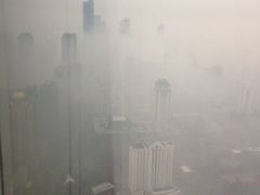 外景-南京雾霾中-南京洲际酒店