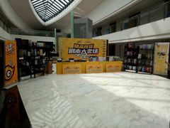 -上海滴水湖皇冠假日酒店