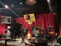 -东岸Cafe 爵士俱乐部