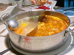 -左庭右院鲜牛肉火锅(浦江欢乐颂店)