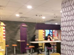 用餐区-麦当劳(杭州三花国际店)