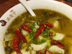 -渝是乎酸菜鱼(龙旗购物中心店)