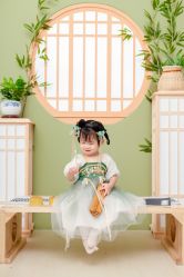 -小熊维尼高端儿童摄影(宝安旗舰店)
