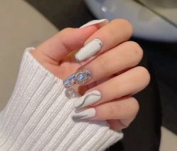 -兔猫ToMoreNails美甲美睫