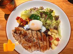 -POKEE VIA&Brunch·维娅(重庆来福士店)