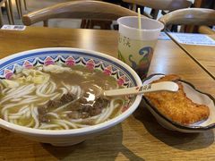 -鑫花溪牛肉米粉(人民广场店)