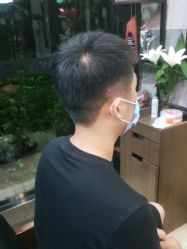 -首脑美发沙龙