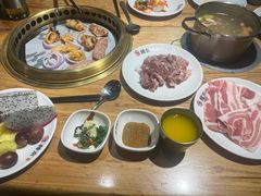 -韩京炭火烤肉自助料理(柯桥万达店)