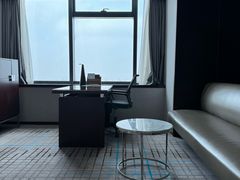 -上海龙之梦万丽酒店