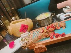 -海鸿荟·沿江菜(中山北路店)