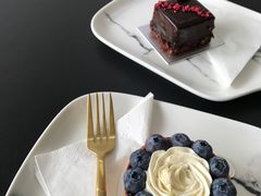 -UNI UNI(环亚凯瑟琳店)