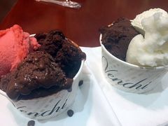 -VENCHI 闻绮(上海佛罗伦萨小镇店)