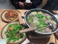 -川堂风·跷脚牛肉·乐山爆炒(宝山日月光店)