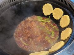 -哈尔滨烧烤·山河村铁锅炖(交大店)