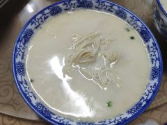 -雪琴面馆富安特色鱼汤面(城中花园店)