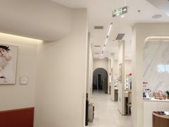 -HIMO海马体照相馆(上海华润CP静安店)