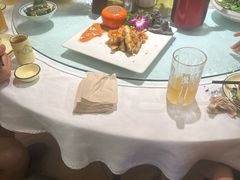 -刘姐啤酒鱼民族演艺餐厅(西街总店)