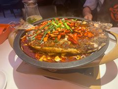 -鸣记脆皮烤鱼·海鲜烤鱼(三八广场店)