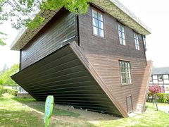 -金山农民画村-枫泾波兰倒置屋