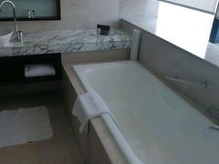 -上海龙之梦万丽酒店