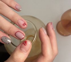 -Pink You美甲洗眉纹绣定制中心