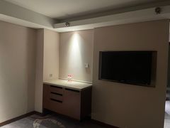 -广州中心皇冠假日酒店